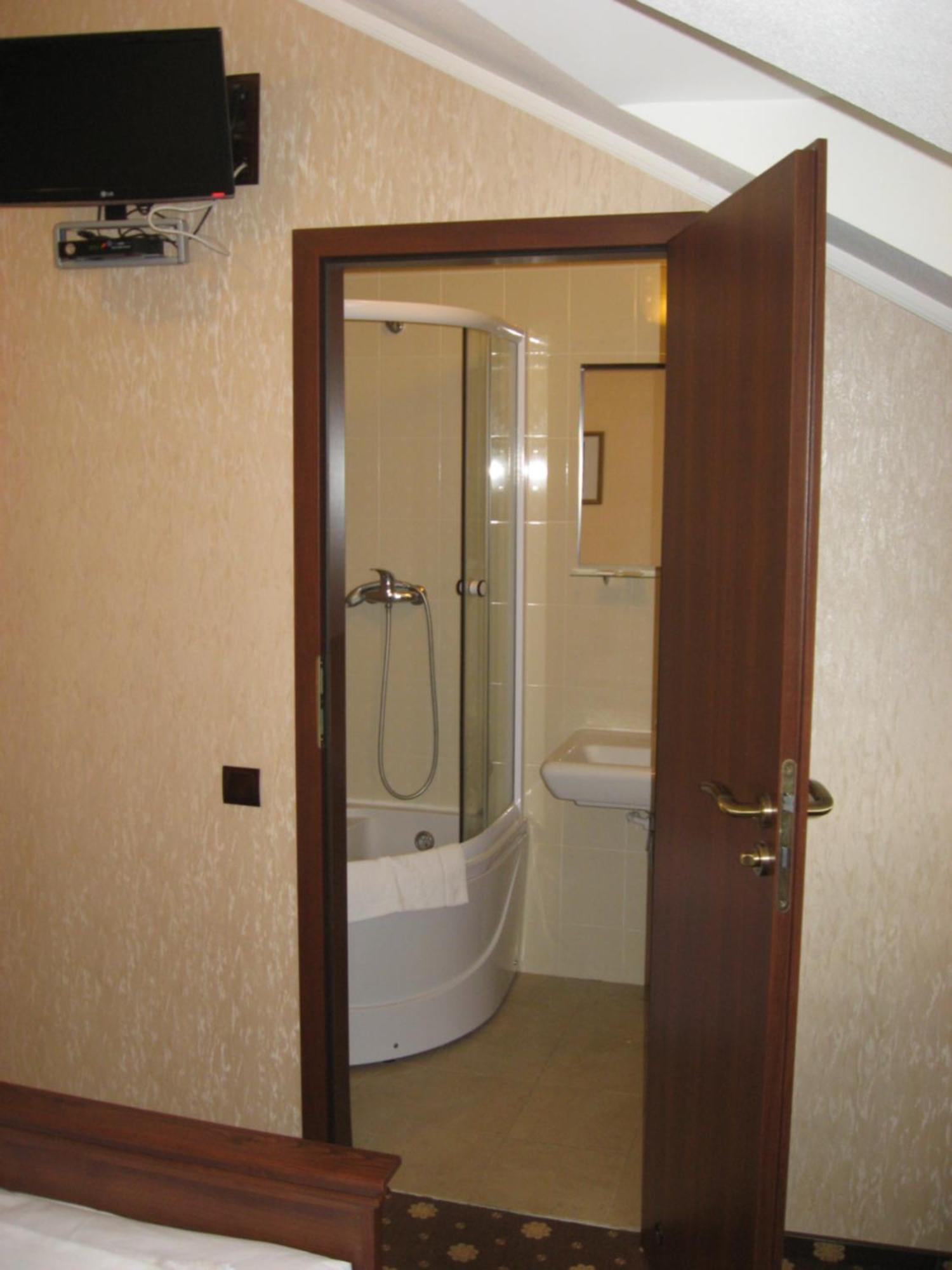 Shato Paradis Hotel Irpin Zimmer foto