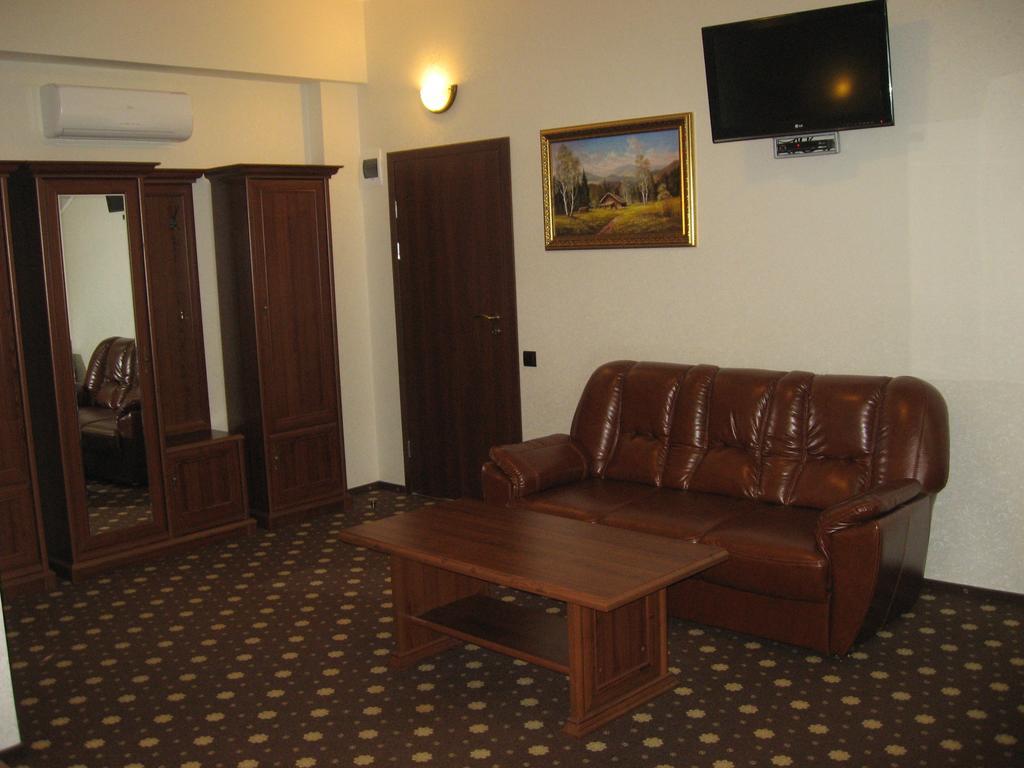 Shato Paradis Hotel Irpin Zimmer foto
